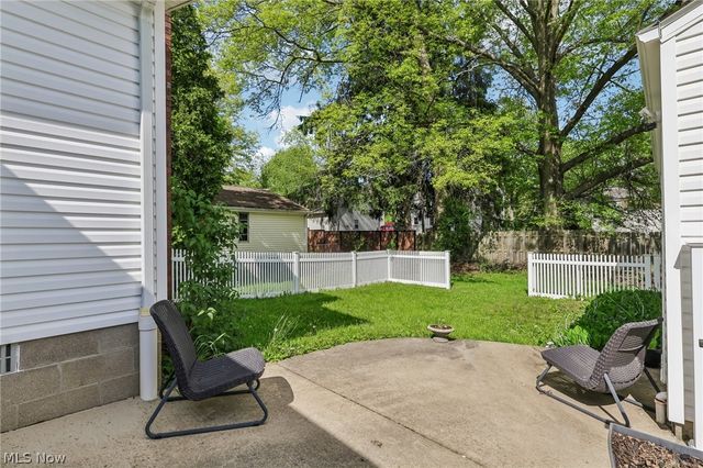 437 Stratford Road, Fairlawn, OH 44333