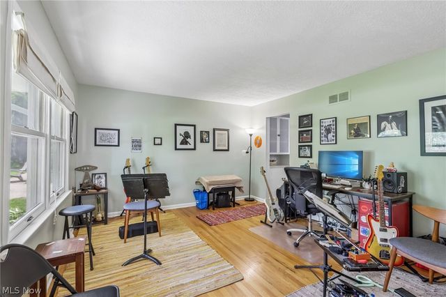 437 Stratford Road, Fairlawn, OH 44333
