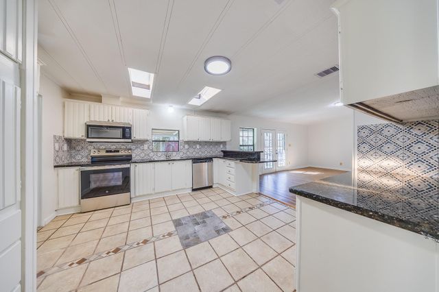 20011 Turtle Creek Lane, Magnolia, TX 77355