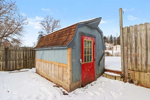 228 Ermine Avenue, Comstock Twp, MI 49048