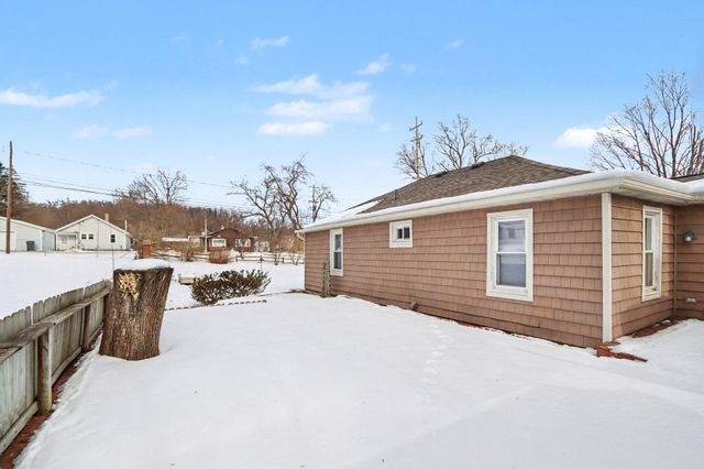 228 Ermine Avenue, Comstock Twp, MI 49048