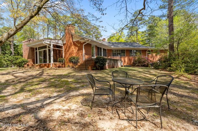 225 Arbutus Road, Southern Pines, NC 28387