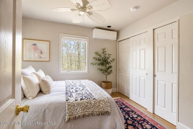 25 Pine Grove Street, Woodstock, NY 12498