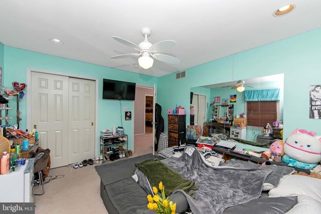 824 CANVASBACK DR, Mullica Hill, NJ 08062