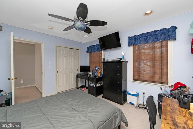 824 CANVASBACK DR, Mullica Hill, NJ 08062