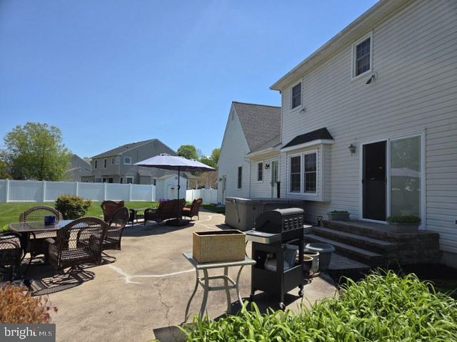 824 CANVASBACK DR, Mullica Hill, NJ 08062