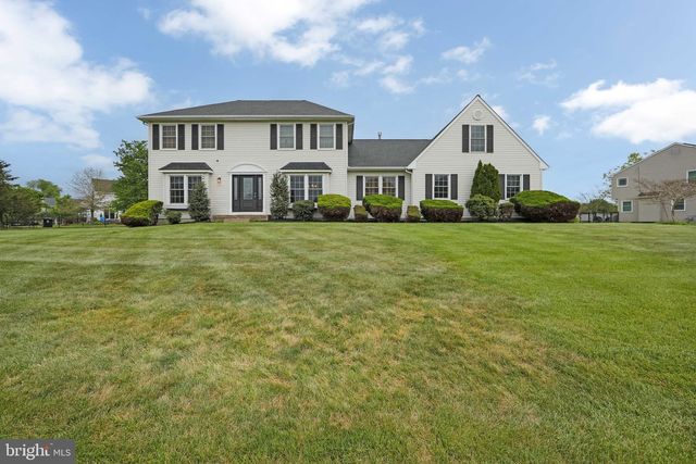 824 CANVASBACK DR, Mullica Hill, NJ 08062