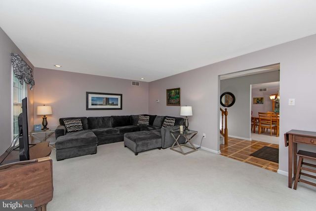 824 CANVASBACK DR, Mullica Hill, NJ 08062