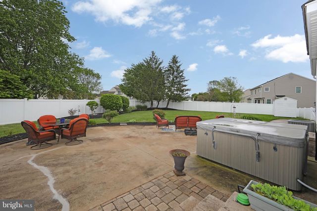 824 CANVASBACK DR, Mullica Hill, NJ 08062