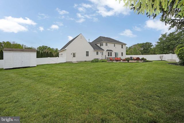 824 CANVASBACK DR, Mullica Hill, NJ 08062