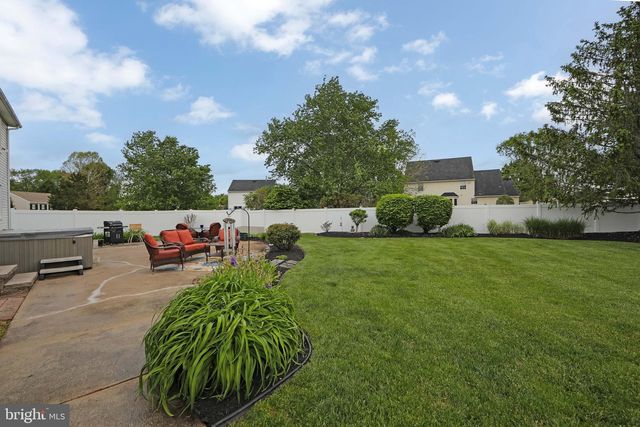 824 CANVASBACK DR, Mullica Hill, NJ 08062