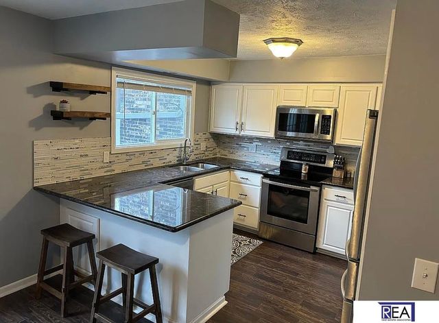 5136 S 126 Plaza, Omaha, NE 68137