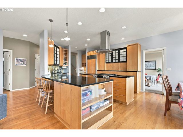 21380 HORTON Ct, West Linn, OR 97068