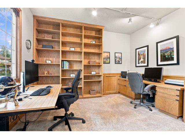 21380 HORTON Ct, West Linn, OR 97068