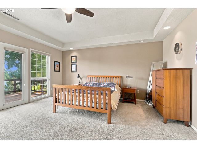 21380 HORTON Ct, West Linn, OR 97068