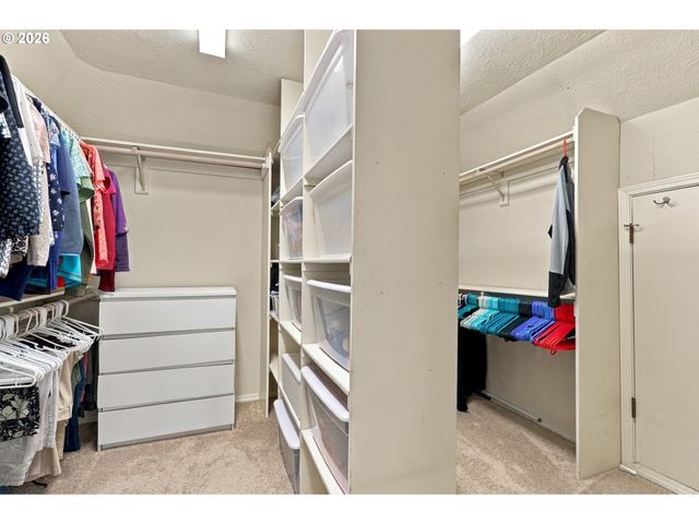 21380 HORTON Ct, West Linn, OR 97068