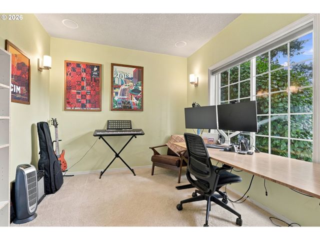 21380 HORTON Ct, West Linn, OR 97068