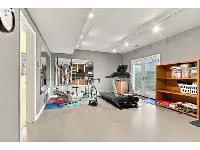 21380 HORTON Ct, West Linn, OR 97068