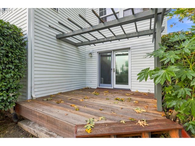 21380 HORTON Ct, West Linn, OR 97068