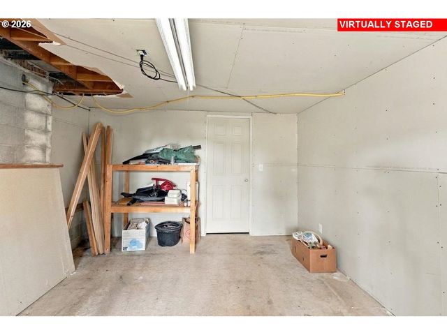21380 HORTON Ct, West Linn, OR 97068