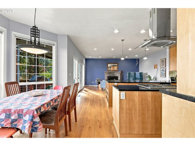 21380 HORTON Ct, West Linn, OR 97068