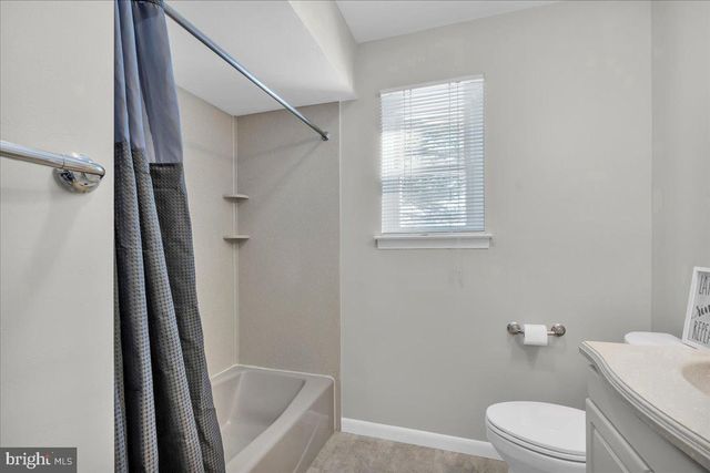 915 SILVER CT, Hamilton, NJ 08690