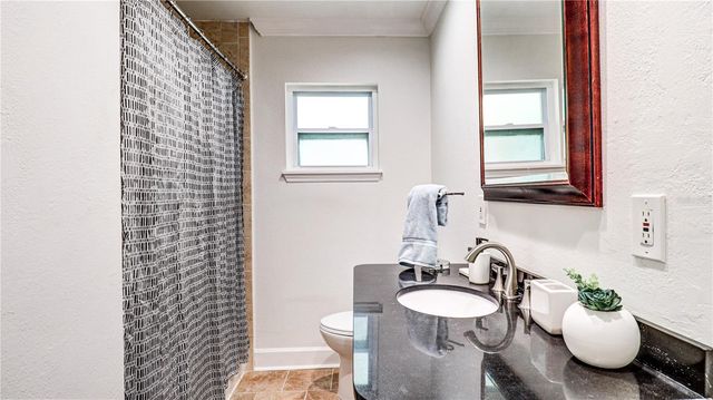 8110 DIAGONAL ROAD N, St Petersburg, FL 33702