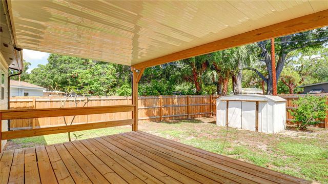 8110 DIAGONAL ROAD N, St Petersburg, FL 33702