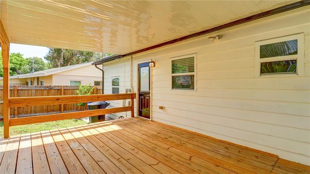 8110 DIAGONAL ROAD N, St Petersburg, FL 33702