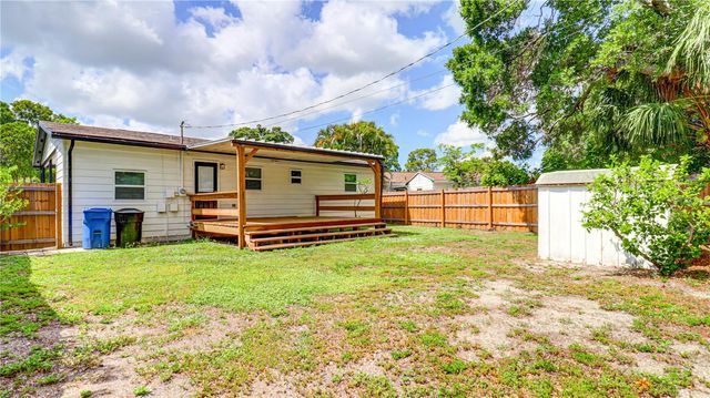8110 DIAGONAL ROAD N, St Petersburg, FL 33702