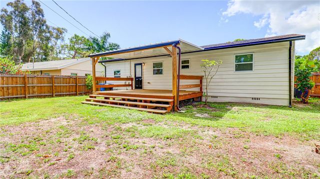 8110 DIAGONAL ROAD N, St Petersburg, FL 33702