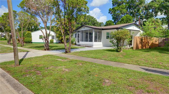 8110 DIAGONAL ROAD N, St Petersburg, FL 33702