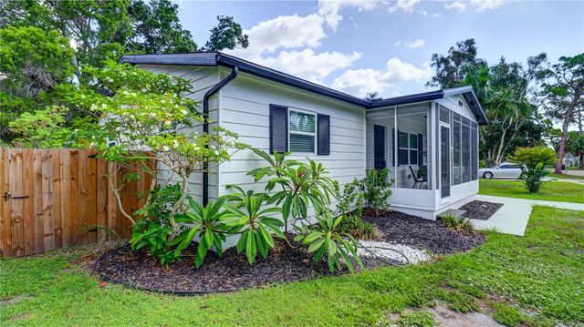 8110 DIAGONAL ROAD N, St Petersburg, FL 33702