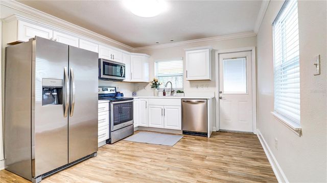 8110 DIAGONAL ROAD N, St Petersburg, FL 33702