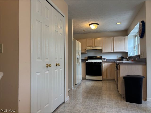 1944 E 82nd Street, Cleveland, OH 44103