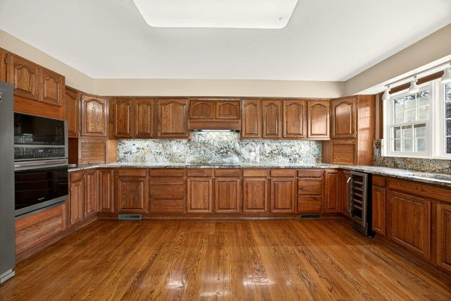 1979 Upper Applegate Road, Jacksonville, OR 97530