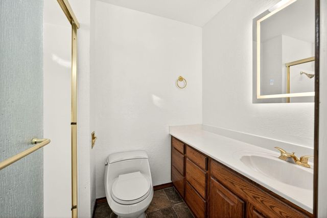 1979 Upper Applegate Road, Jacksonville, OR 97530