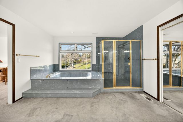 1979 Upper Applegate Road, Jacksonville, OR 97530