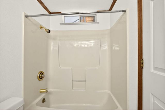 1979 Upper Applegate Road, Jacksonville, OR 97530