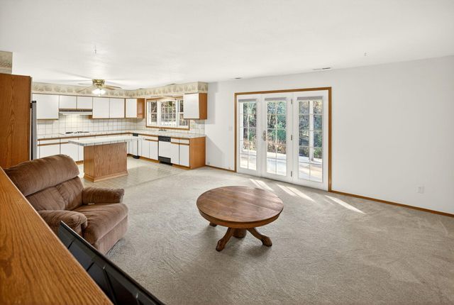 1979 Upper Applegate Road, Jacksonville, OR 97530