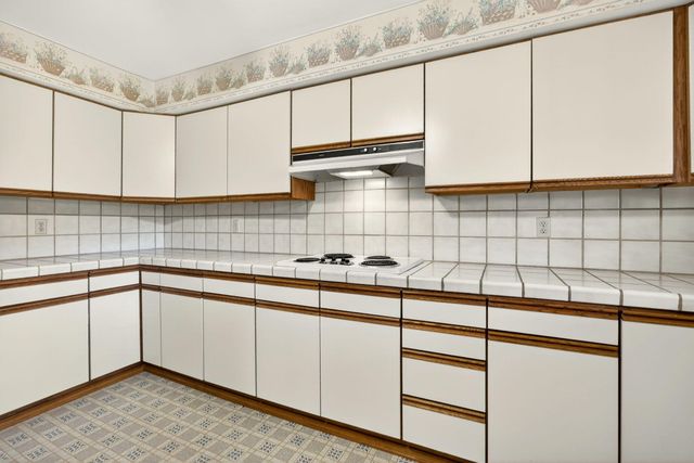 1979 Upper Applegate Road, Jacksonville, OR 97530