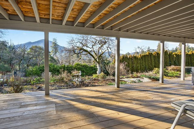 1979 Upper Applegate Road, Jacksonville, OR 97530