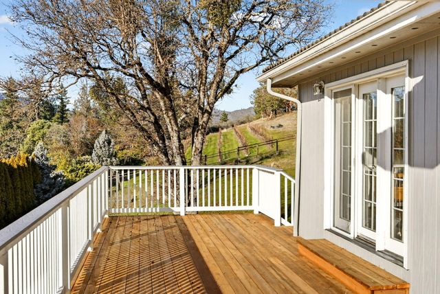 1979 Upper Applegate Road, Jacksonville, OR 97530