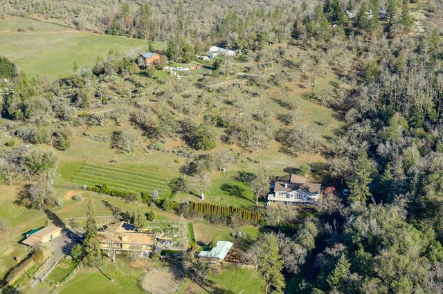 1979 Upper Applegate Road, Jacksonville, OR 97530