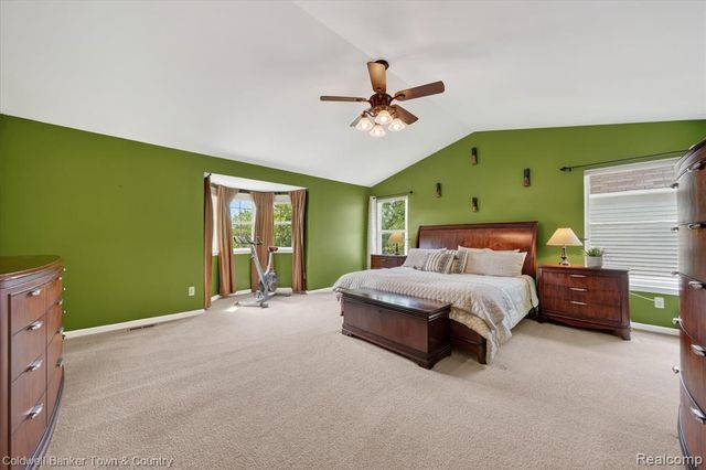 28294 Cottage Lane, New Hudson, MI 48165