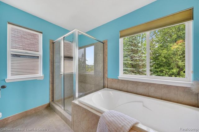 28294 Cottage Lane, New Hudson, MI 48165