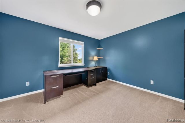 28294 Cottage Lane, New Hudson, MI 48165