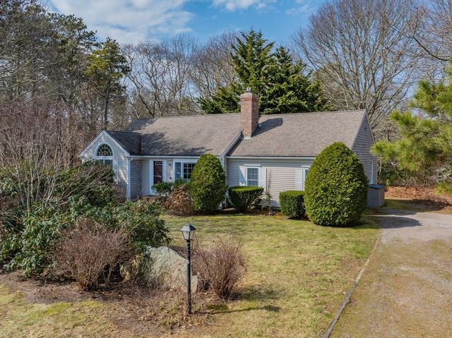 193 Yankee Dr, Brewster, MA 02631