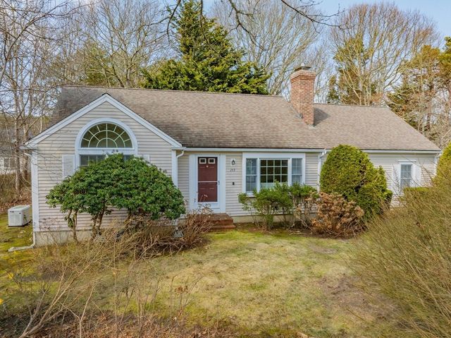 193 Yankee Dr, Brewster, MA 02631