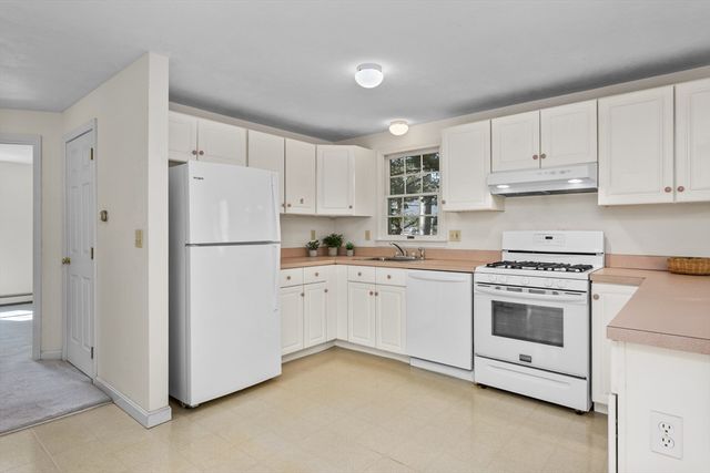 193 Yankee Dr, Brewster, MA 02631